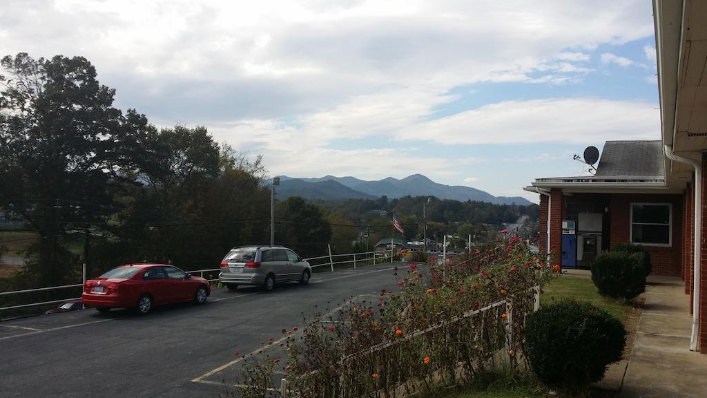 Nakon Motel Candler Luaran gambar